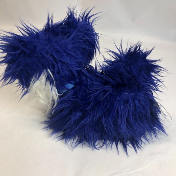 Disney Junior Jr Vampirina Blue White Fuzzy Wolfie 9" Dog Stuffed Animal Toy Plu - Picture 5 of 7